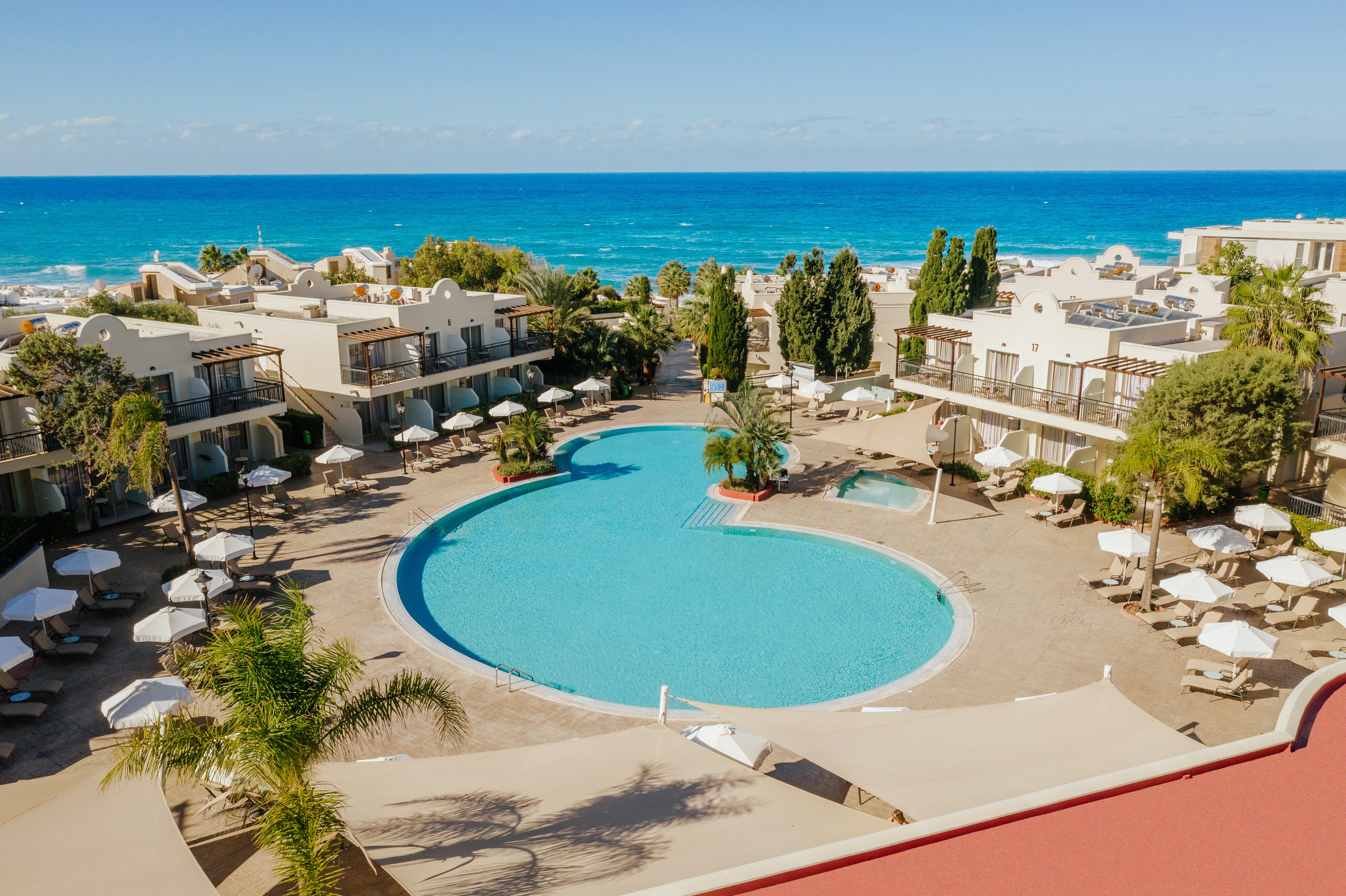 Louis Paphos Breeze Hotel Klorakas Exterior photo