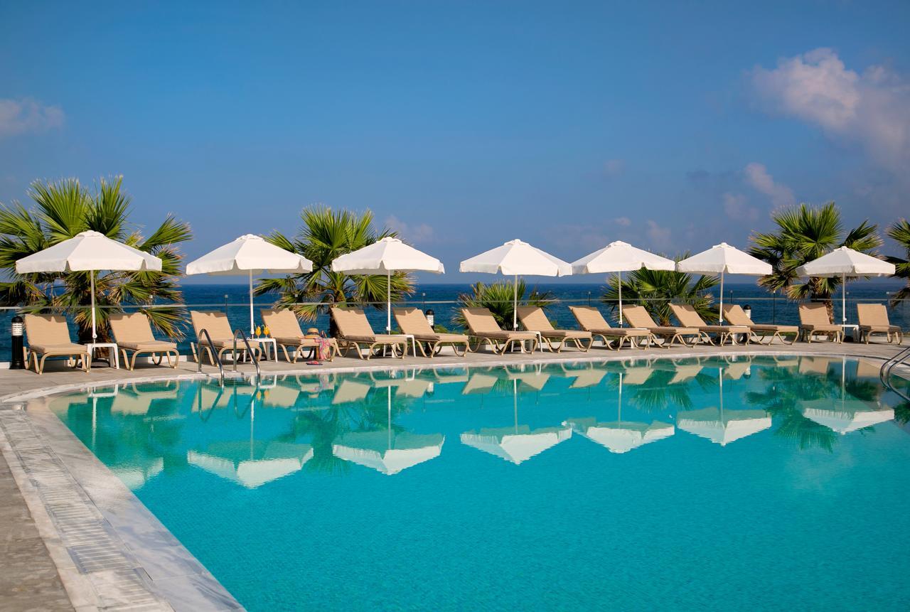 Louis Paphos Breeze Hotel Klorakas Exterior photo