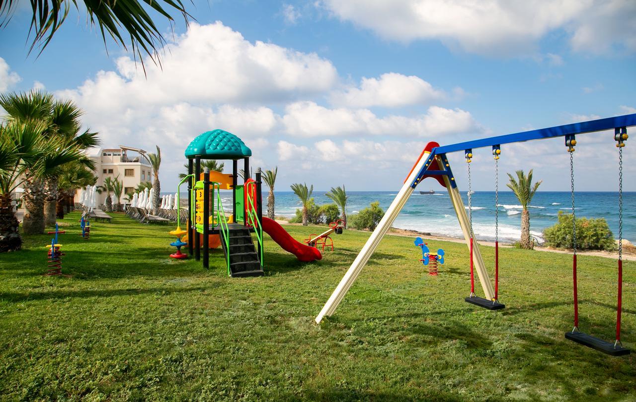 Louis Paphos Breeze Hotel Klorakas Exterior photo
