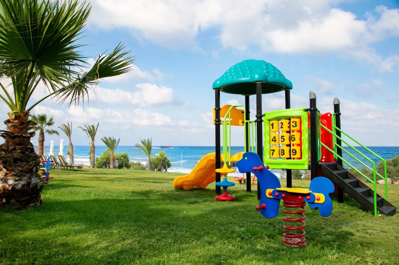 Louis Paphos Breeze Hotel Klorakas Exterior photo